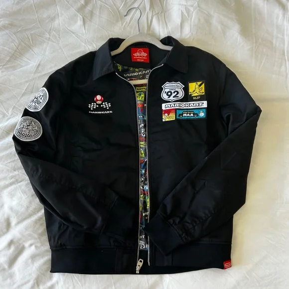 Mario Kart Flight Jacket - Nintendo size M - Picture 2 of 5
